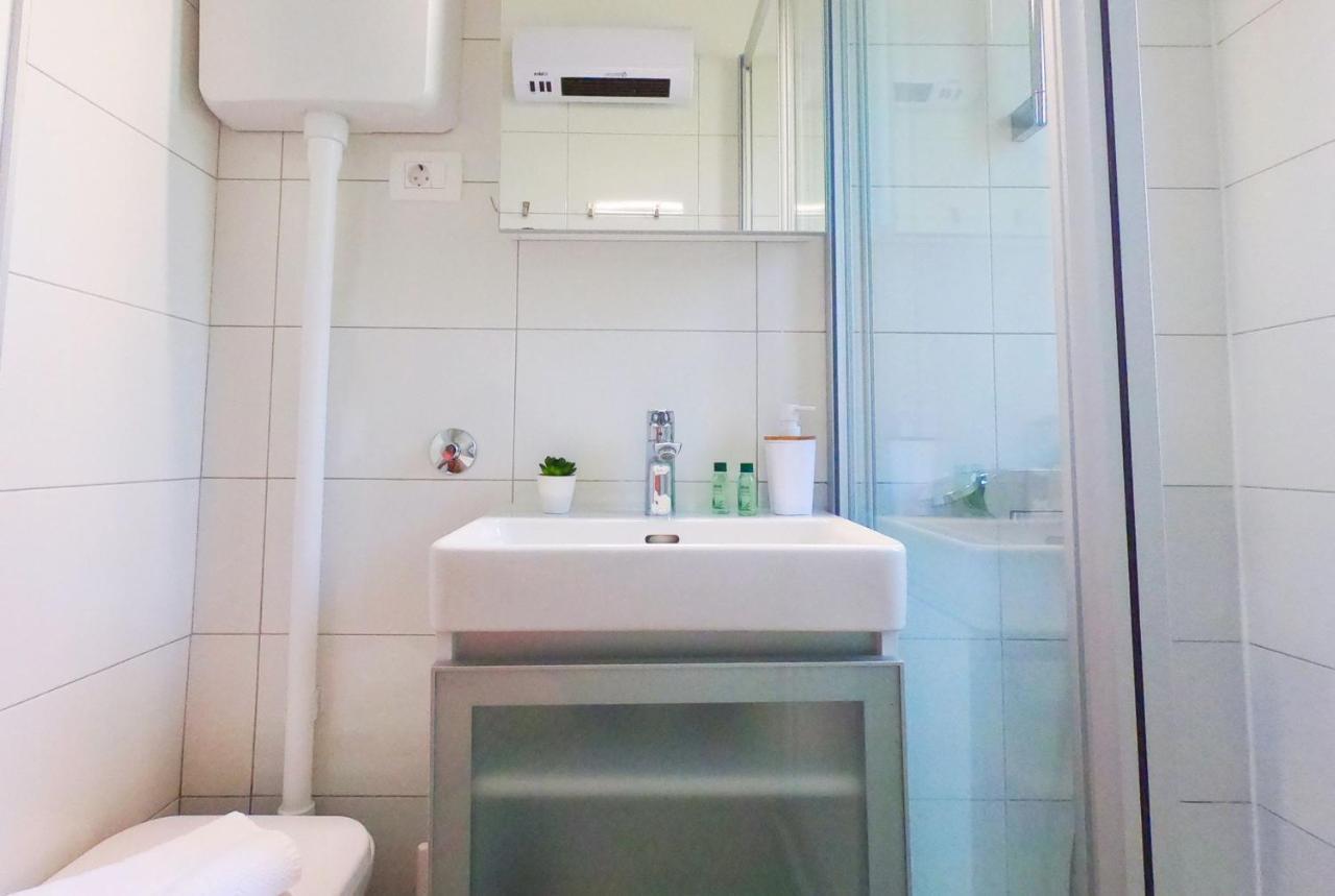 Beachfront Apartment Mala Tereza Split Zewnętrze zdjęcie